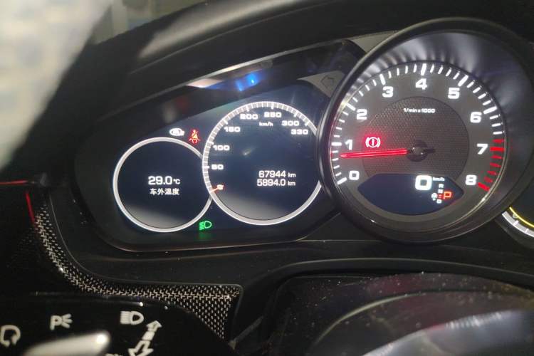 Used Porsche Panamera 2017 Panamera 4S 2.9T Odometer Close Up