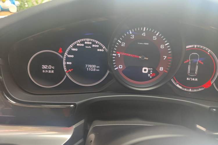Used Porsche Panamera 2017 Panamera Executive Long Wheelbase 3.0T Odometer Close Up