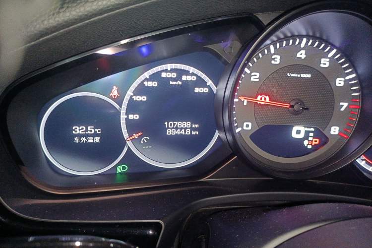 Used Porsche Panamera 2017 Panamera 4 Executive Long Wheelbase 3.0T Odometer Close Up
