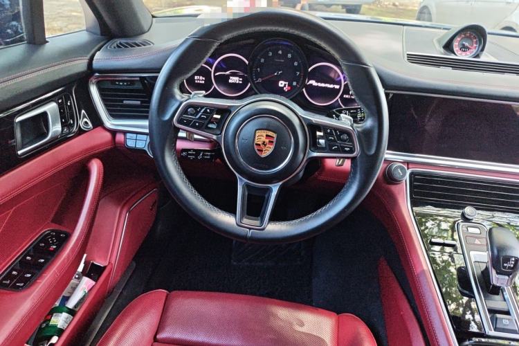 Used Porsche Panamera 2017 Panamera Executive Long Wheelbase 3.0T Steering Wheel