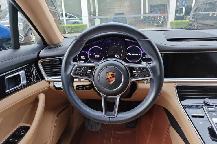 Used Porsche Panamera 2017 Panamera 3.0T Steering Wheel