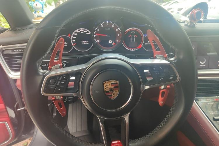 Used Porsche Panamera 2017 Panamera Executive Long Wheelbase 3.0T Steering Wheel