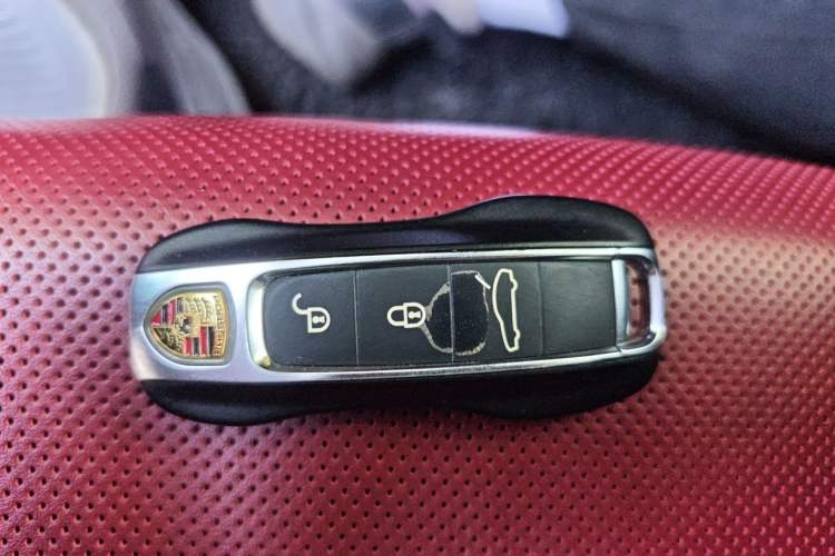 Used Porsche Panamera 2017 Panamera Executive Long Wheelbase 3.0T Vehicle Key