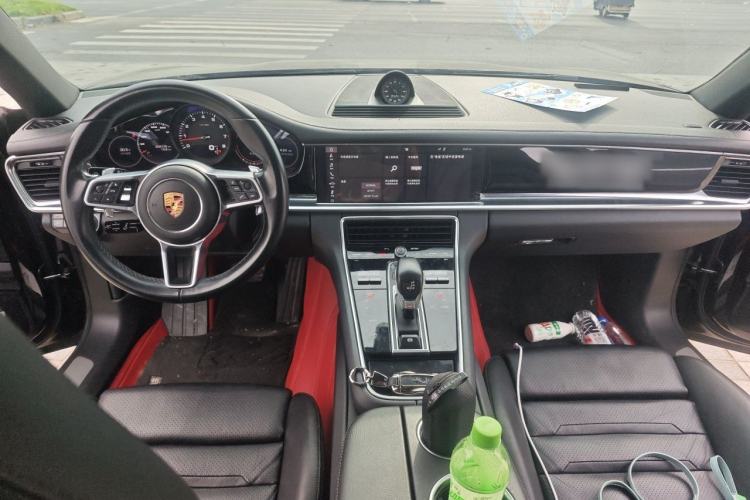 Used Porsche Panamera 2017 Panamera 3.0T Center Console