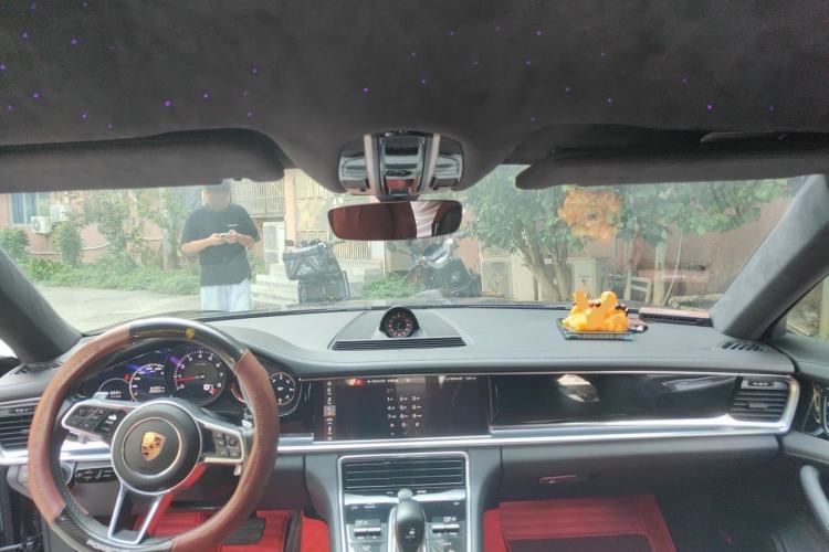 Used Porsche Panamera 2017 Panamera 3.0T Center Console