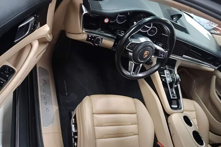 Used Porsche Panamera 2017 Panamera 4 Executive Long Wheelbase 3.0T Driver Seat