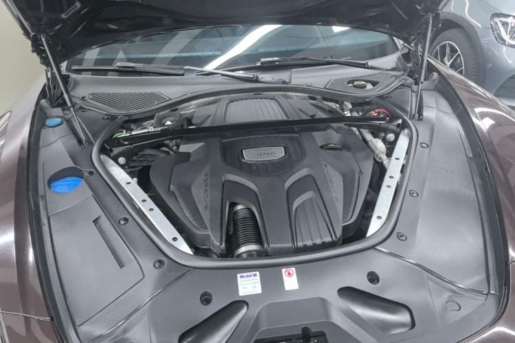 Used Porsche Panamera 2017 Panamera 3.0T Engine Bay
