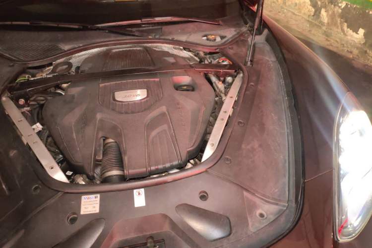 Used Porsche Panamera 2017 Panamera Executive Long Wheelbase 3.0T Engine Bay Left