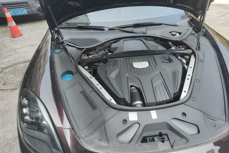 Used Porsche Panamera 2017 Panamera 3.0T Engine Bay Right