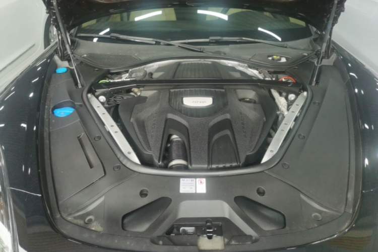 Used Porsche Panamera 2017 Panamera 3.0T Engine Bay