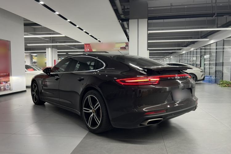 Used Porsche Panamera 2017 Panamera 4 Executive Long Wheelbase 3.0T Exterior 3