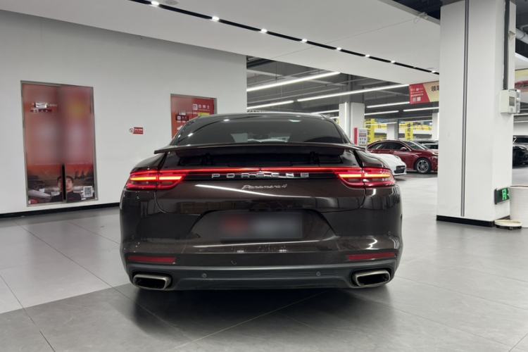 Used Porsche Panamera 2017 Panamera 4 Executive Long Wheelbase 3.0T Exterior 4