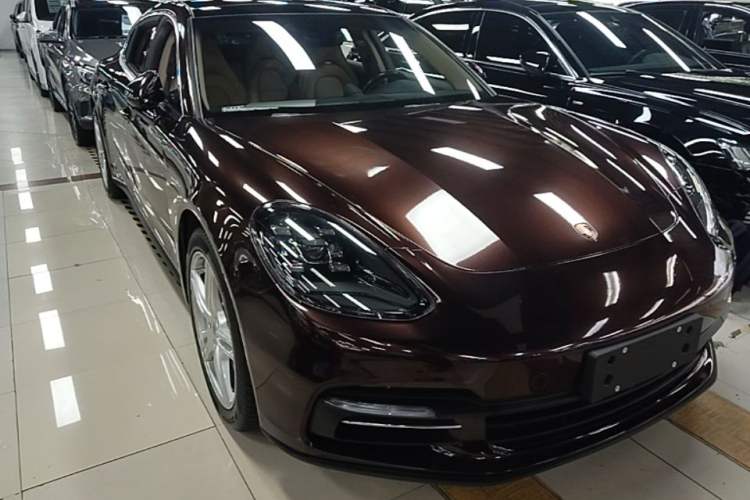 Used Porsche Panamera 2017 Panamera 4 Executive Long Wheelbase 3.0T Front Right 45 Deg
