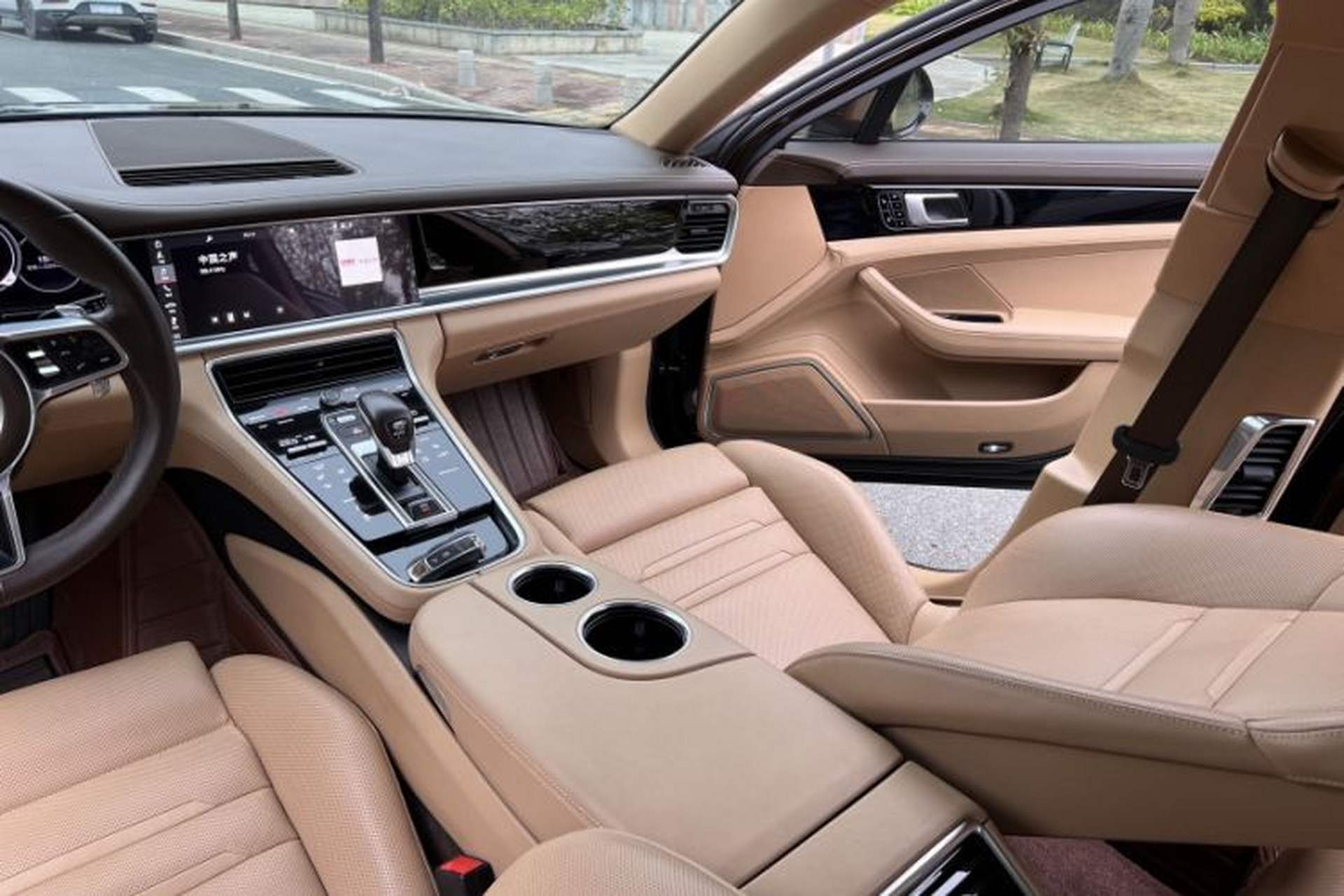 Used Porsche Panamera 2017 Panamera 3.0T Interior 2