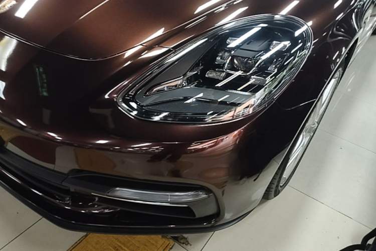 Used Porsche Panamera 2017 Panamera 4 Executive Long Wheelbase 3.0T Left Front Headlight