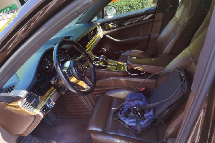 Used Porsche Panamera 2017 Panamera 4 Executive Long Wheelbase 3.0T Left Front Seat