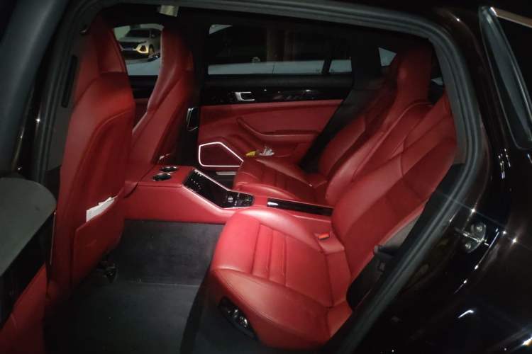 Used Porsche Panamera 2017 Panamera Executive Long Wheelbase 3.0T Left Rear Seat