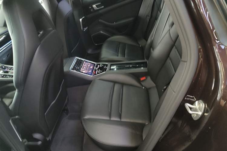 Used Porsche Panamera 2017 Panamera 3.0T Left Rear Seat