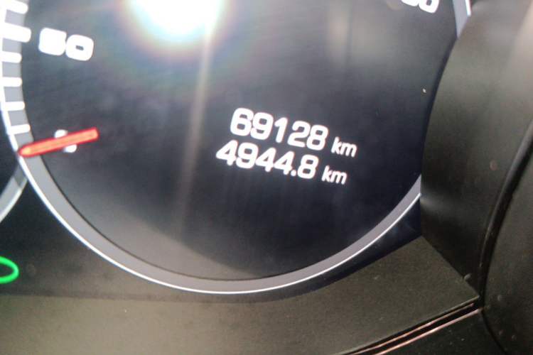Used Porsche Panamera 2017 Panamera 4 Executive Long Wheelbase 3.0T Odometer Close Up