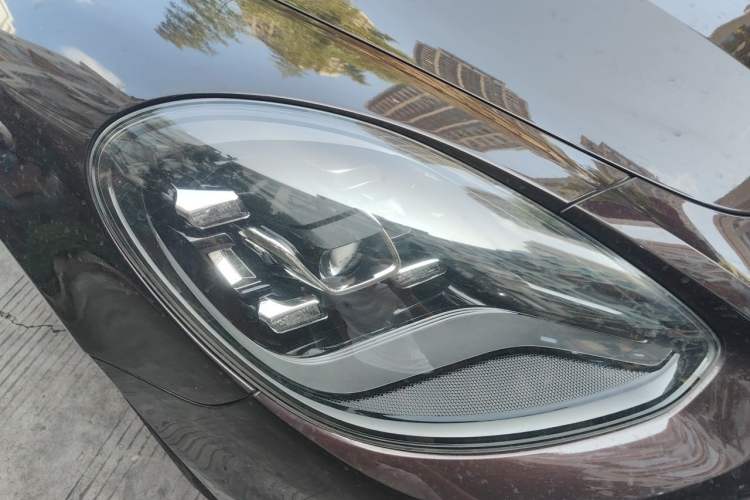 Used Porsche Panamera 2017 Panamera 3.0T Right Front Headlight