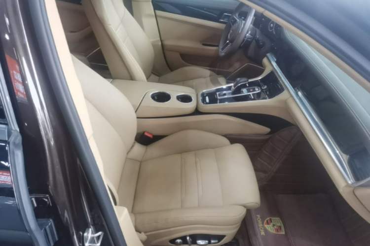 Used Porsche Panamera 2017 Panamera 3.0T Right Front Seat