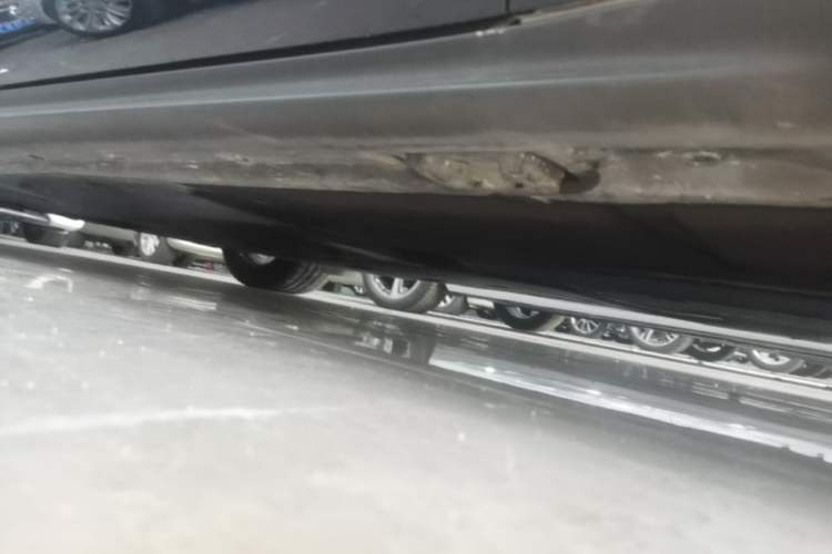 Used Porsche Panamera 2017 Panamera 3.0T Right Side Sill