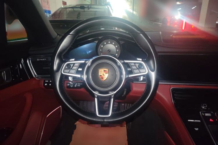 Used Porsche Panamera 2017 Panamera Executive Long Wheelbase 3.0T Steering Wheel