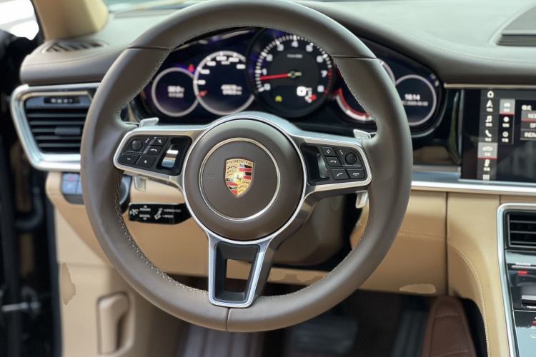 Used Porsche Panamera 2017 Panamera 3.0T Steering Wheel
