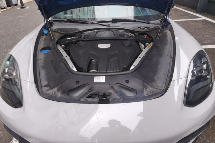 Used Porsche Panamera 2017 Panamera 3.0T Engine Bay