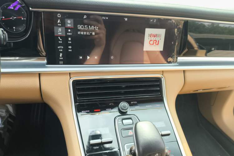 Used Porsche Panamera 2017 Panamera Executive Long Wheelbase 3.0T Audio And AC Panel