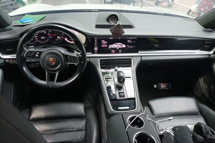 Used Porsche Panamera 2017 Panamera 3.0T Center Console