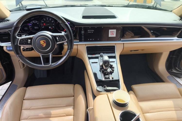 Used Porsche Panamera 2017 Panamera Executive Long Wheelbase 3.0T Center Console