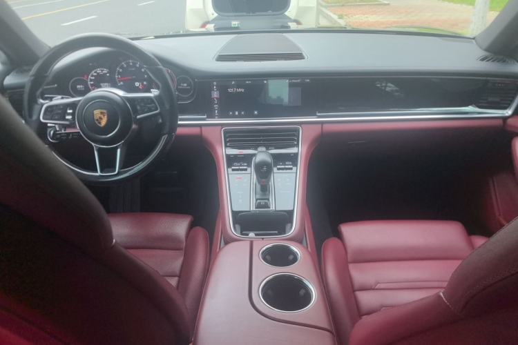 Used Porsche Panamera 2017 Panamera 3.0T Center Console
