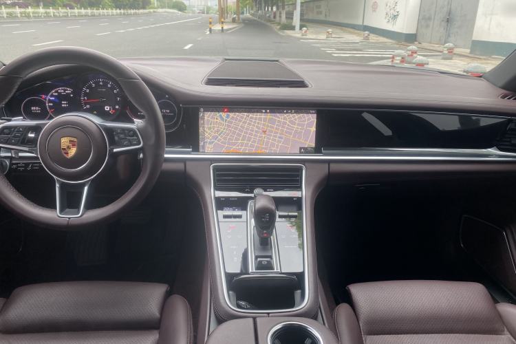 Used Porsche Panamera 2017 Panamera 3.0T Center Console