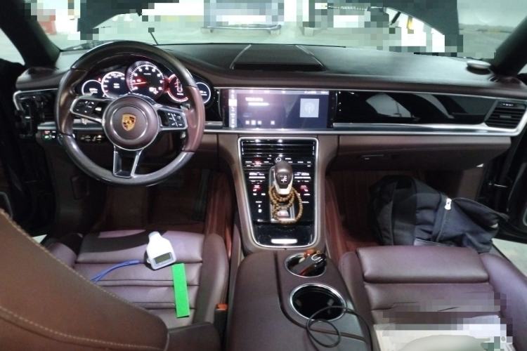 Used Porsche Panamera 2017 Panamera 3.0T Center Console