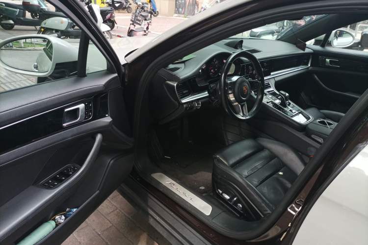 Used Porsche Panamera 2017 Panamera 3.0T Driver Seat