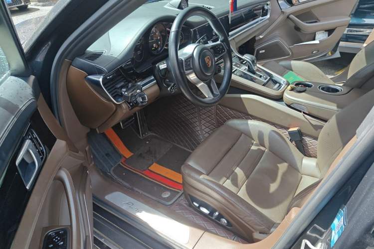 Used Porsche Panamera 2017 Panamera 4 E-Hybrid Executive Long Wheelbase 2.9T Driver Seat