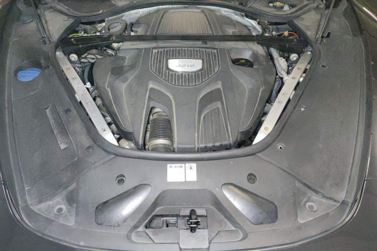 Used Porsche Panamera 2017 Panamera 3.0T Engine Bay