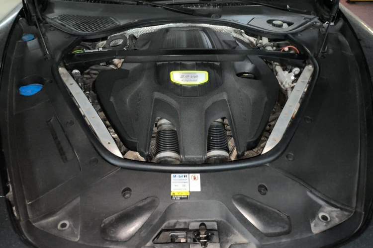 Used Porsche Panamera 2017 Panamera 4 E-Hybrid Executive Long Wheelbase 2.9T Engine Bay