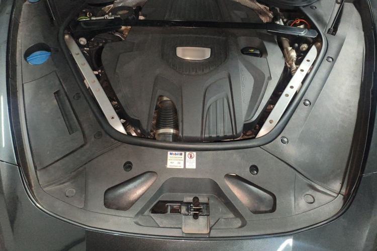 Used Porsche Panamera 2017 Panamera 3.0T Engine Bay