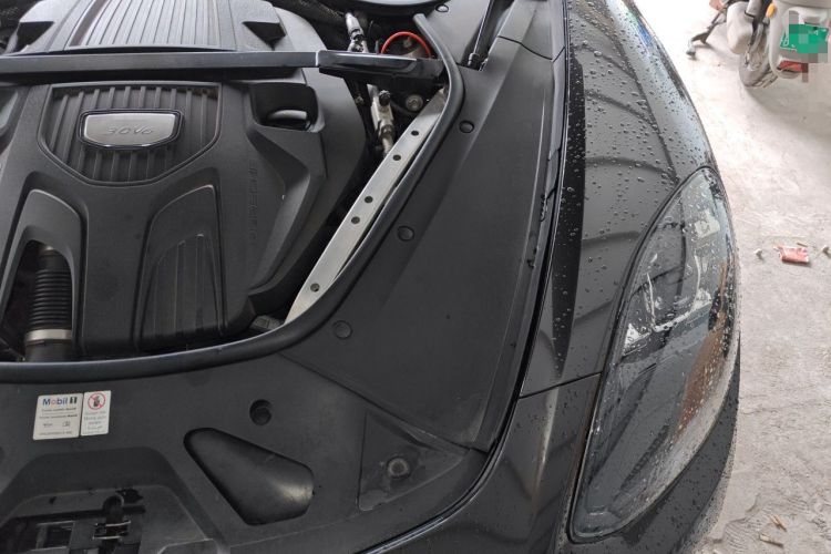 Used Porsche Panamera 2017 Panamera 4 Sport Turismo 3.0T Engine Bay Left