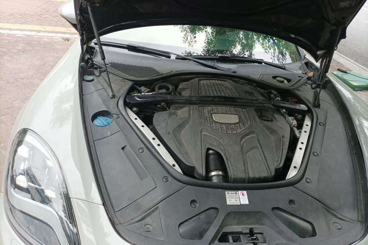 Used Porsche Panamera 2017 Panamera 3.0T Engine Bay Right