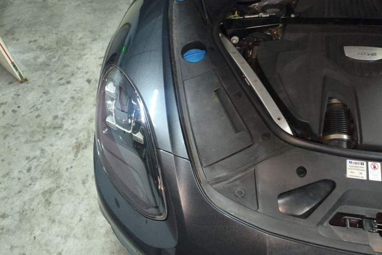 Used Porsche Panamera 2017 Panamera 3.0T Engine Bay Right