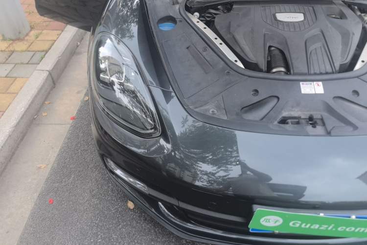Used Porsche Panamera 2017 Panamera 3.0T Engine Bay Right