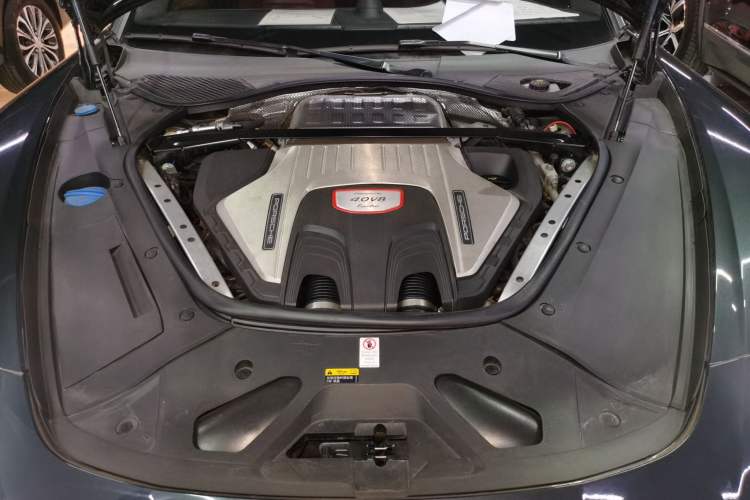 Used Porsche Panamera 2017 Panamera Turbo 4.0T Engine Bay