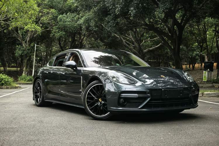 Used Porsche Panamera 2017 Panamera Executive Long Wheelbase 3.0T Exterior 1