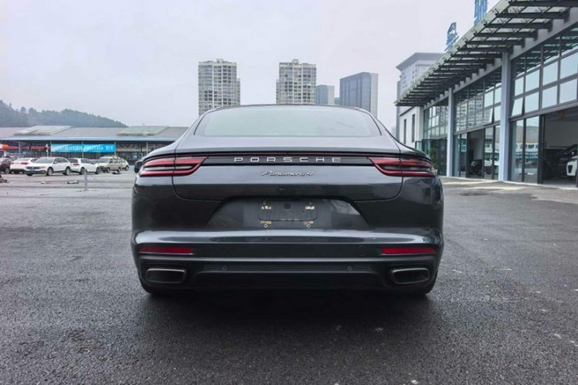 Used Porsche Panamera 2017 Panamera 4 Executive Long Wheelbase 3.0T Exterior 4