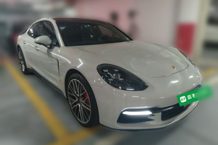 Used Porsche Panamera 2017 Panamera 3.0T Front Right 45 Deg