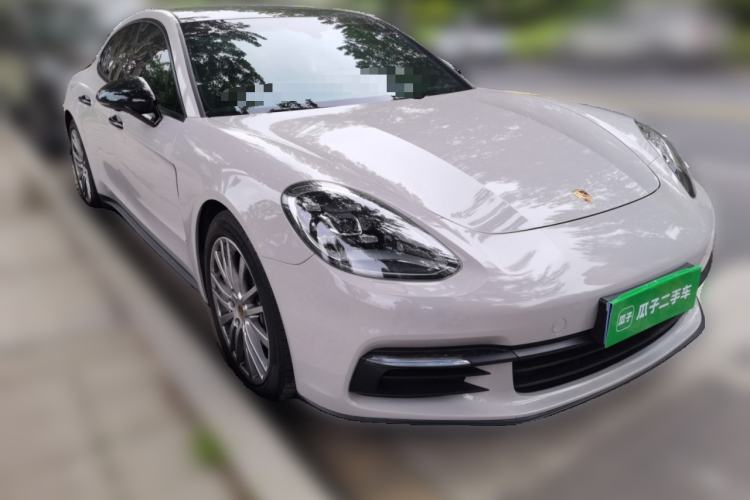 Used Porsche Panamera 2017 Panamera 3.0T Front Right 45 Deg