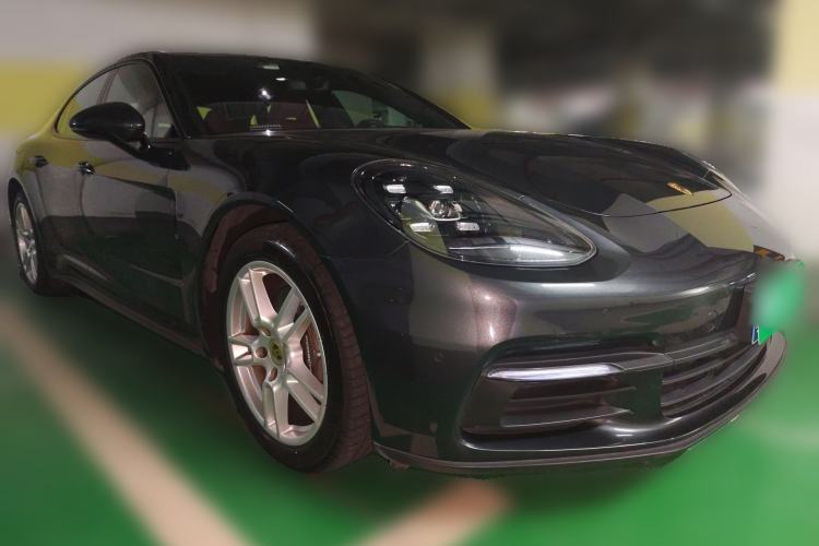 Used Porsche Panamera 2017 Panamera 3.0T Front Right 45 Deg